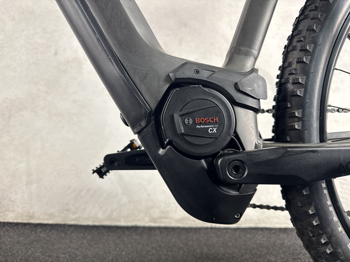 CUBE Reaction Hybrid Race 750 gebraucht – Motor von links