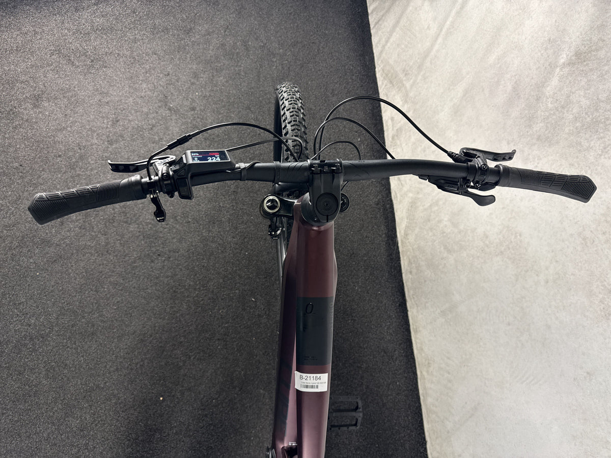 CUBE Stereo Hybrid 120 ONE 625 gebraucht – Cockpit aus Fahrersicht