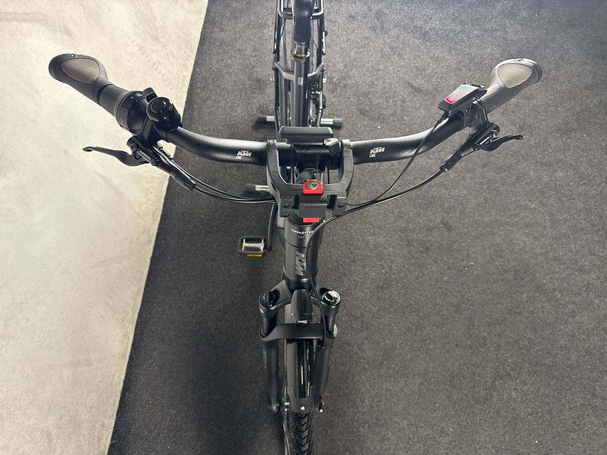 KTM Macina City 610 Belt gebraucht – Cockpit von vorne
