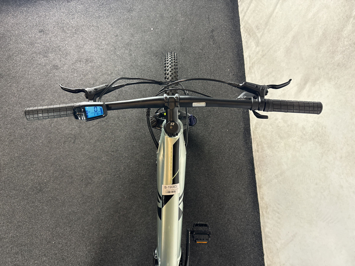 Raymon HardRay E 5.0 gebraucht – Cockpit aus Fahrersicht