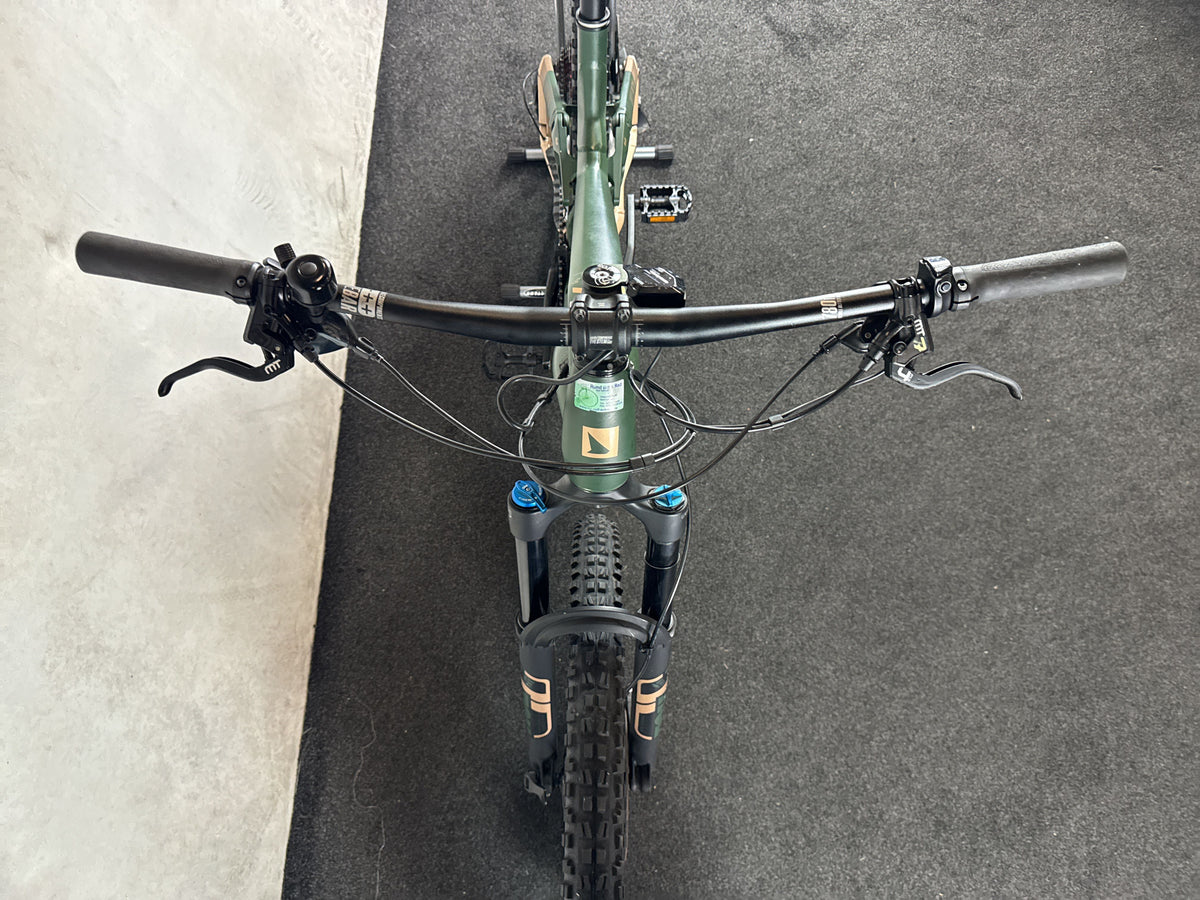 Haibike AllMtn 7 gebraucht – Cockpit von vorne
