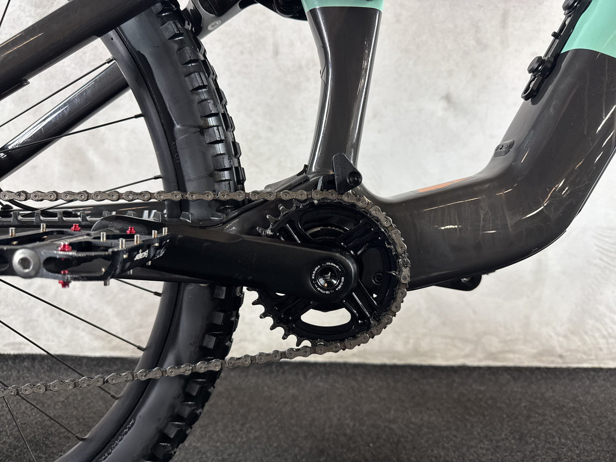 JAM² SL 8.7 gebraucht – Motor von rechts
