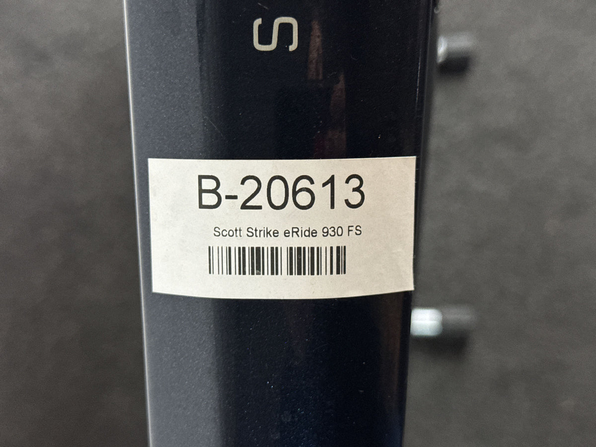Scott eRIDE Strike 930 gebraucht – Rahmennummer-Etikett