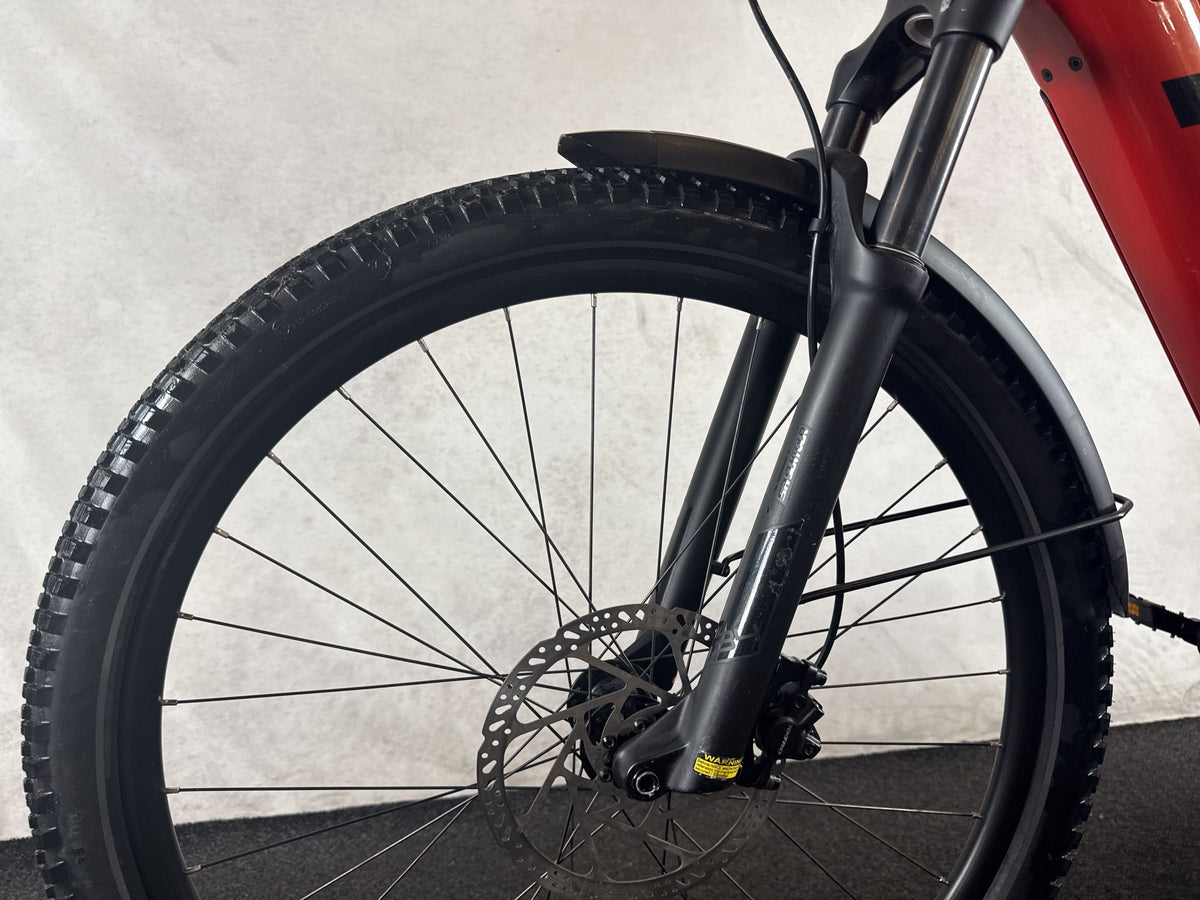 Trek Powerfly FS 4 Equipped gebraucht – Vorderrad und Gabel