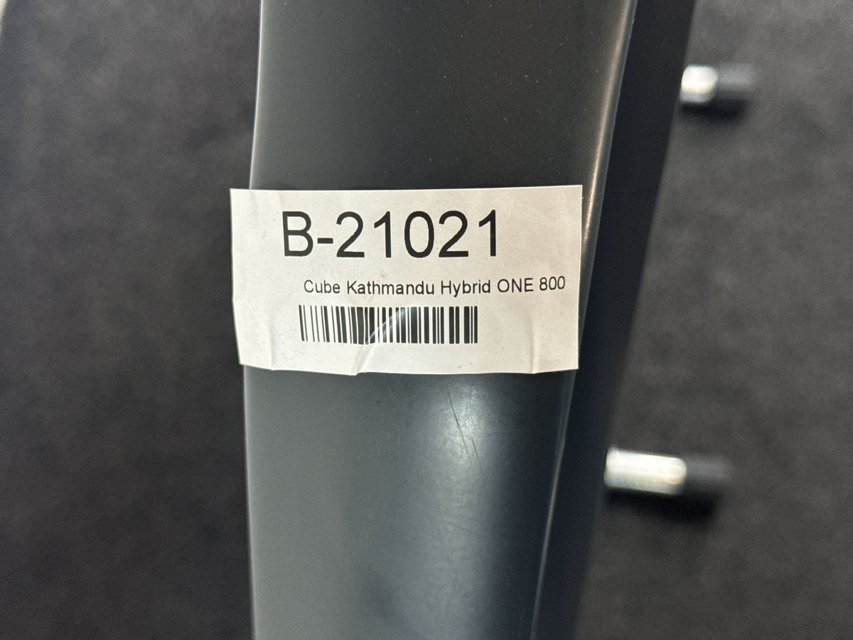 CUBE Kathmandu Hybrid ONE 800 gebraucht – Rahmennummer-Etikett