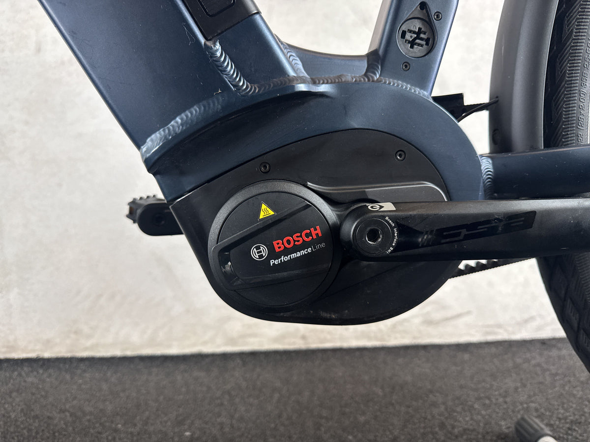 Victoria Tresalo 7 gebraucht – Motor von links