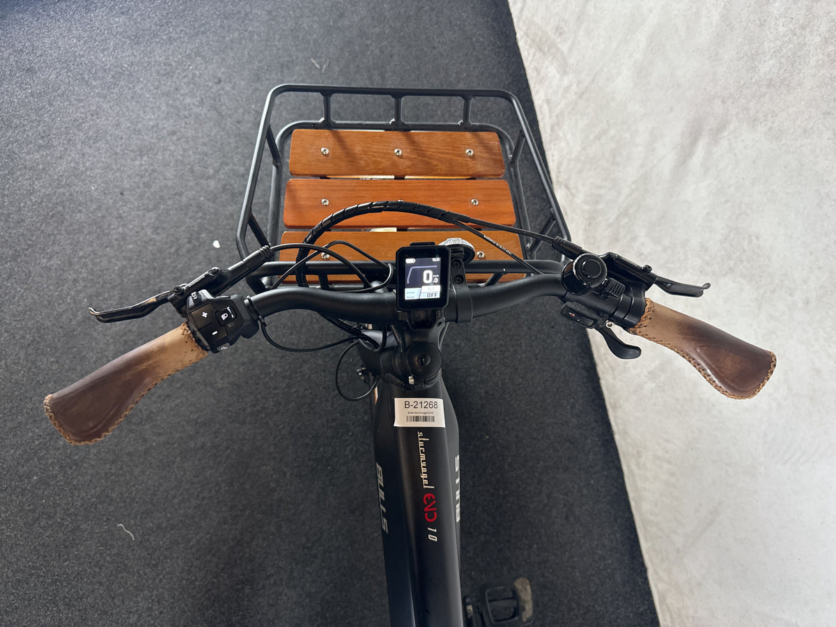 Bulls Sturmvogel Evo 10 gebraucht – Cockpit aus Fahrersicht
