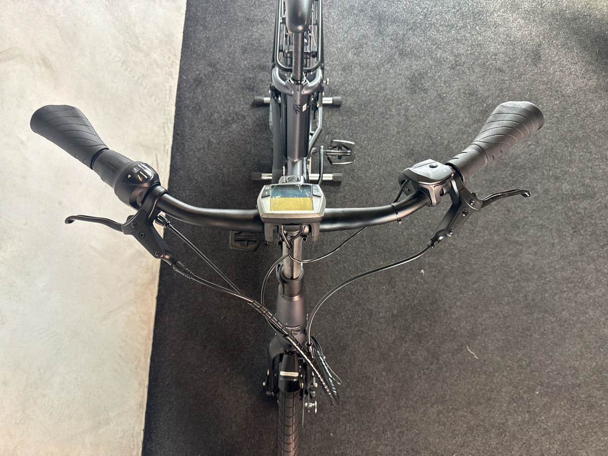 Hercules Rob Fold F8 gebraucht – Cockpit von vorne