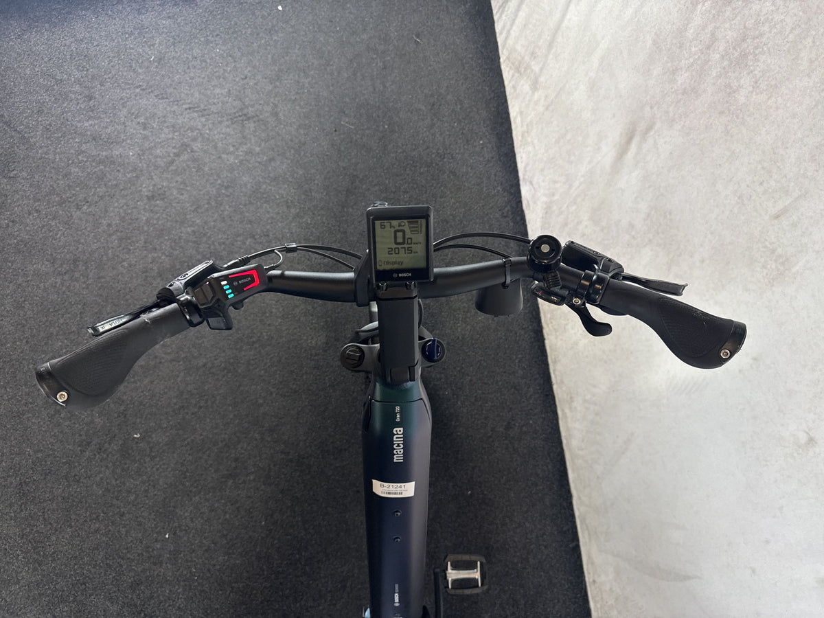 KTM Macina Gran 720 gebraucht – Cockpit aus Fahrersicht