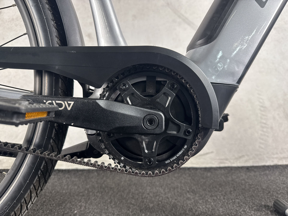 Cube Supreme Hybrid 625 gebraucht – Motor von rechts