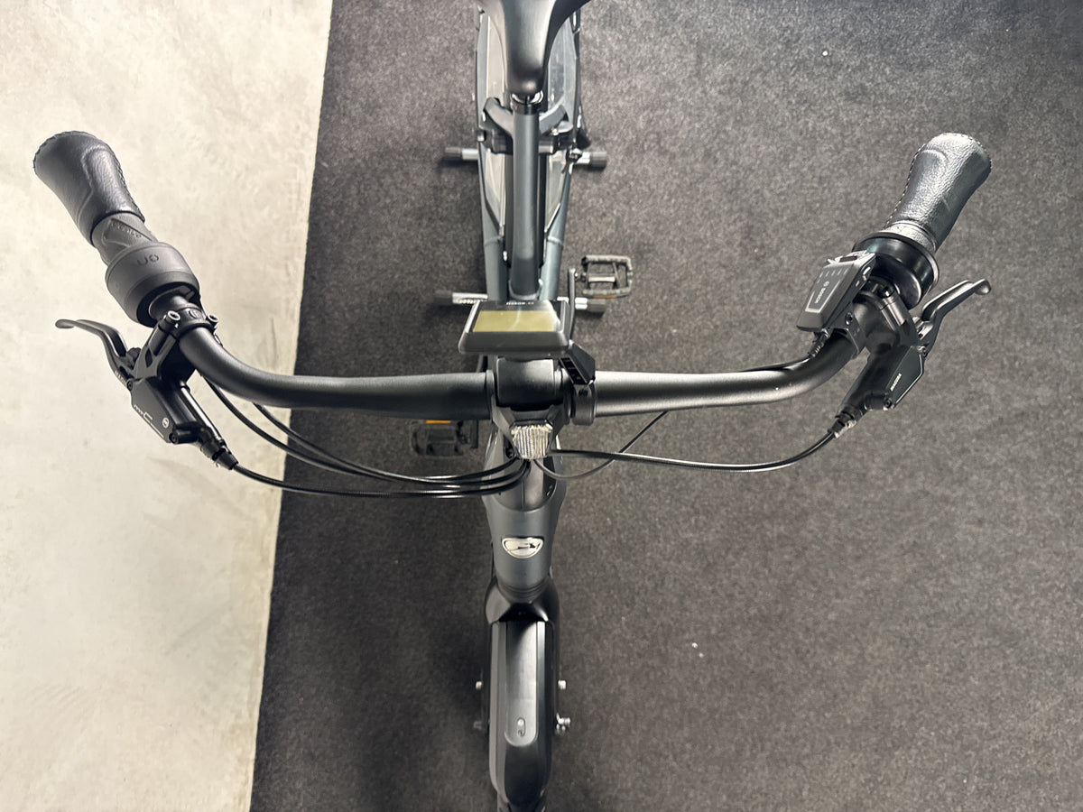 Gazelle Avignon C380 HMB gebraucht – Cockpit von vorne