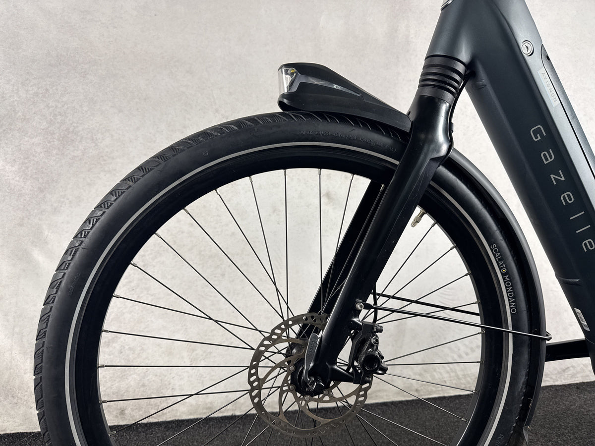 Gazelle Avignon C380 HMB gebraucht – Vorderrad und Gabel