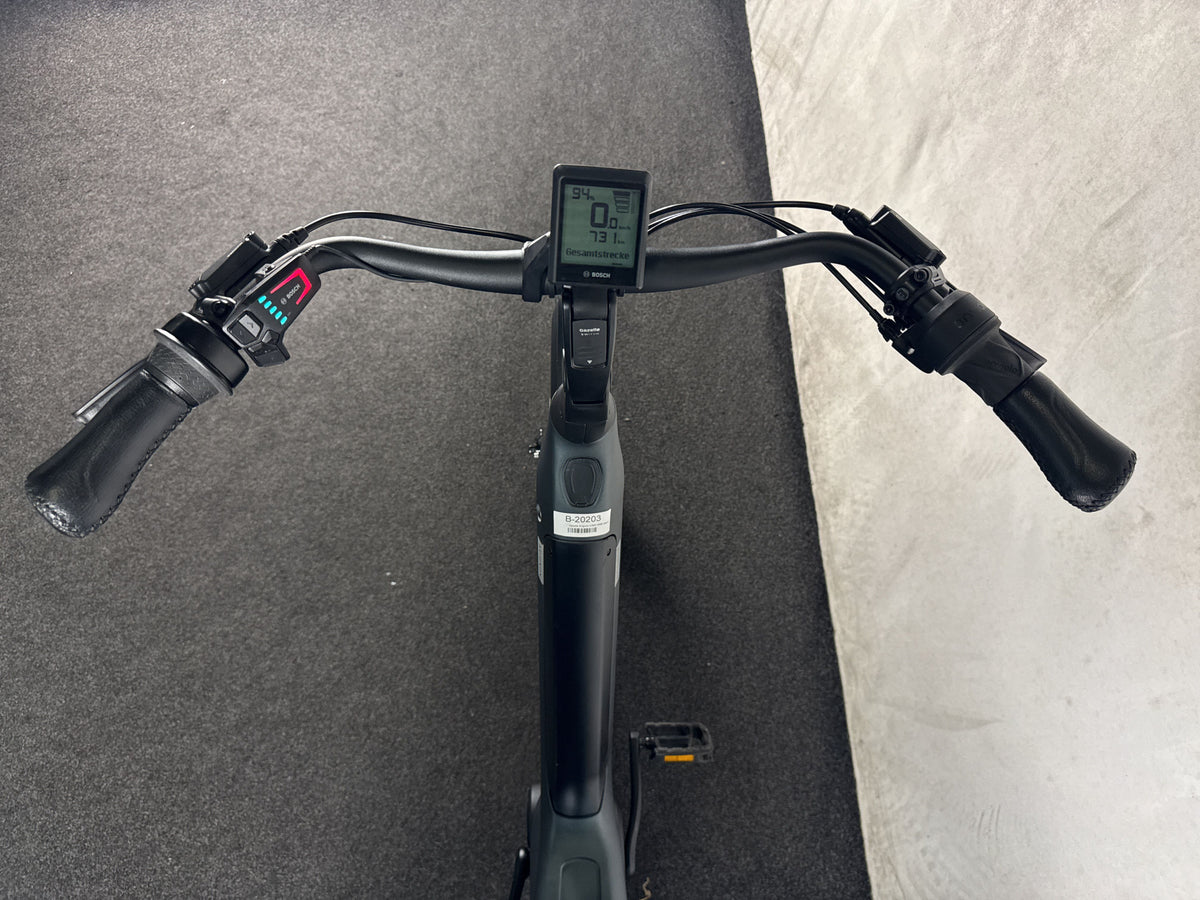 Gazelle Avignon C380 HMB gebraucht – Cockpit aus Fahrersicht