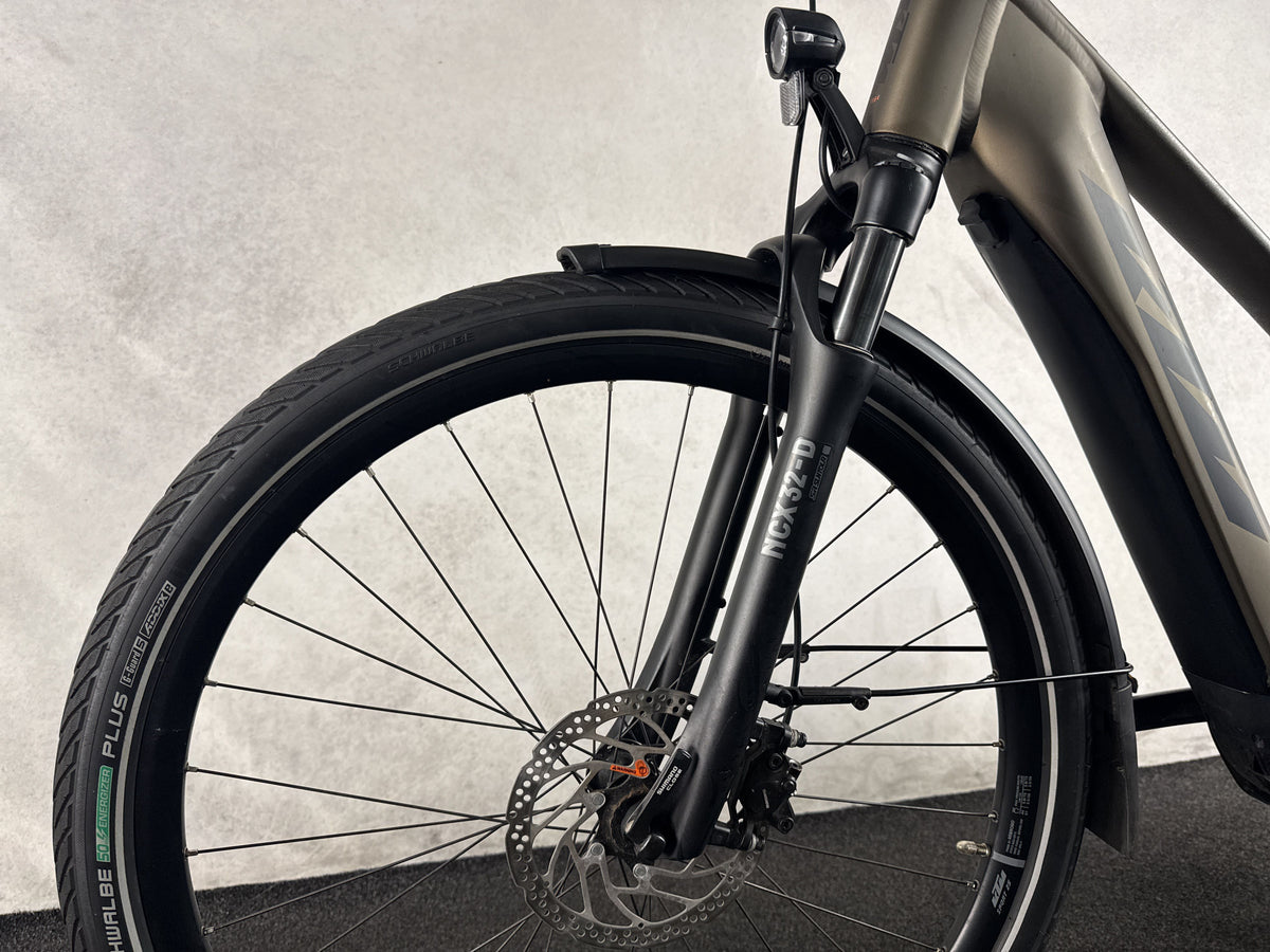 KTM Macina Tour P510 gebraucht – Vorderrad und Gabel