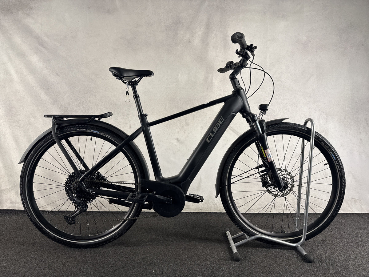 CUBE Touring Hybrid Pro 625 gebraucht – Seitenansicht rechts