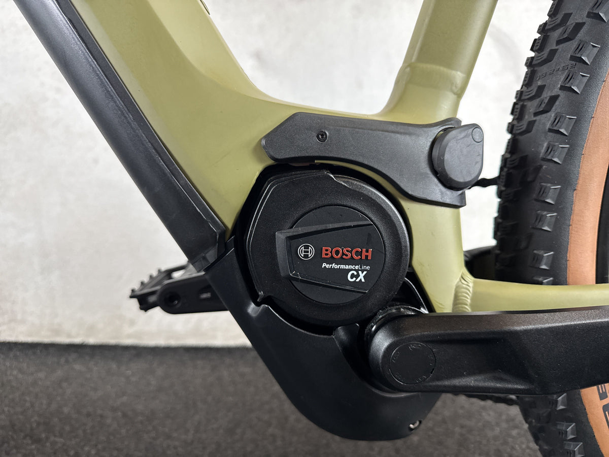 CUBE Reaction Hybrid Race 750 gebraucht – Motor von links