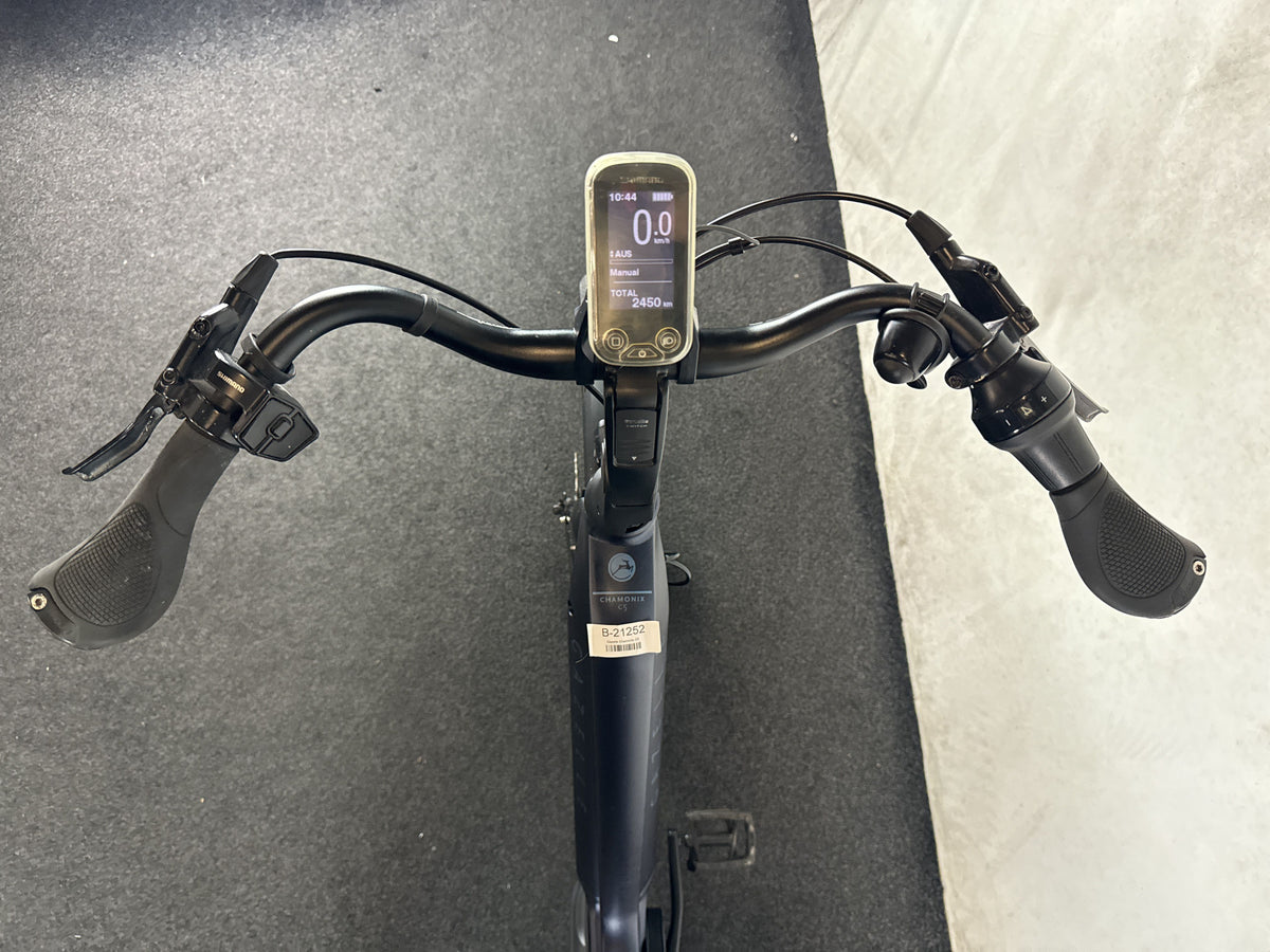 Gazelle Chamonix C5 gebraucht – Cockpit aus Fahrersicht
