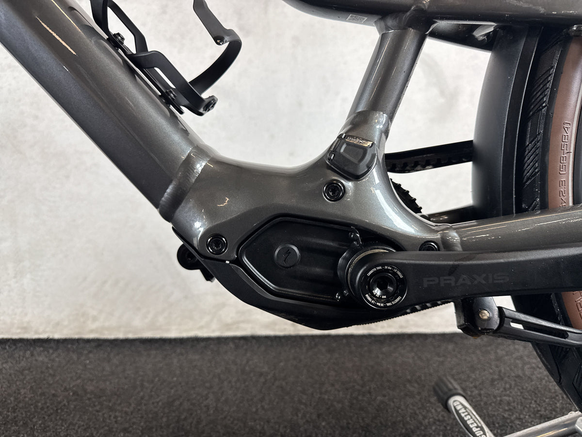 Specialized Turbo Como gebraucht – Motor von links