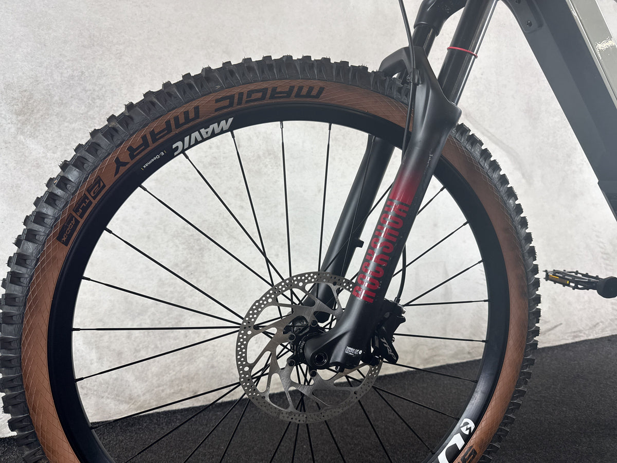 Bulls Sonic EVO AM 4 Carbon 29/27,5 gebraucht – Vorderrad und Gabel