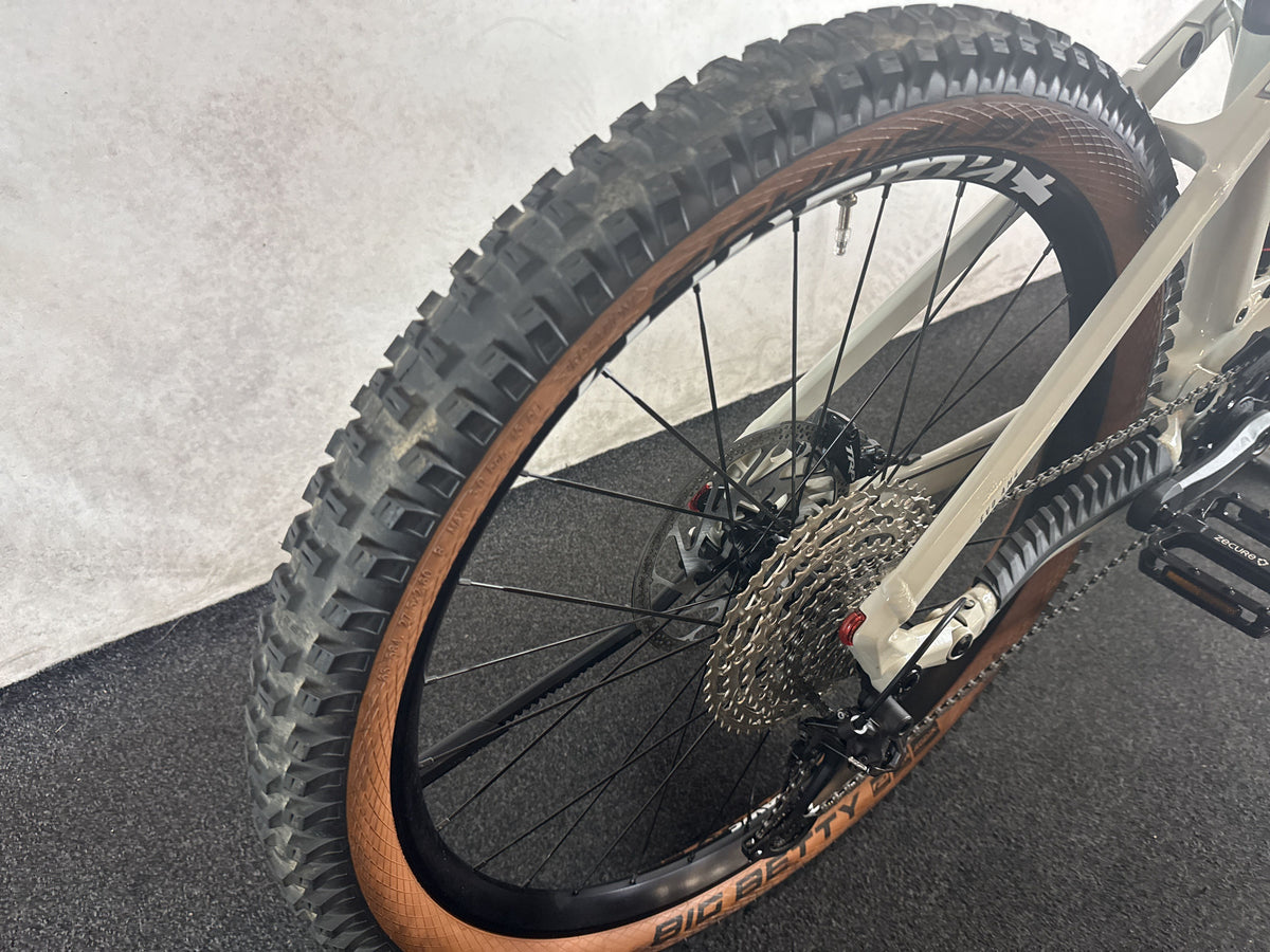 Bulls Sonic EVO AM 4 Carbon 29/27,5 gebraucht – Hinterrad