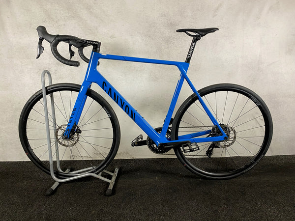 Canyon Ultimate CF SL 8 AXS Movistar