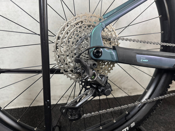 Cube Reaction Hybrid Pro 800