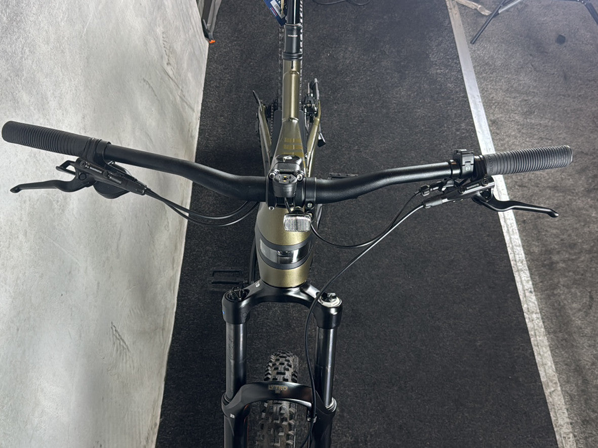 Bifoco — cockpit_von_vorne