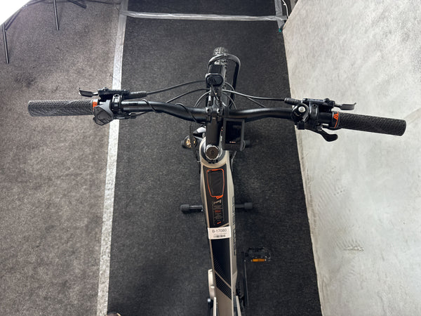 Centurion Lhasa R2600i EQ