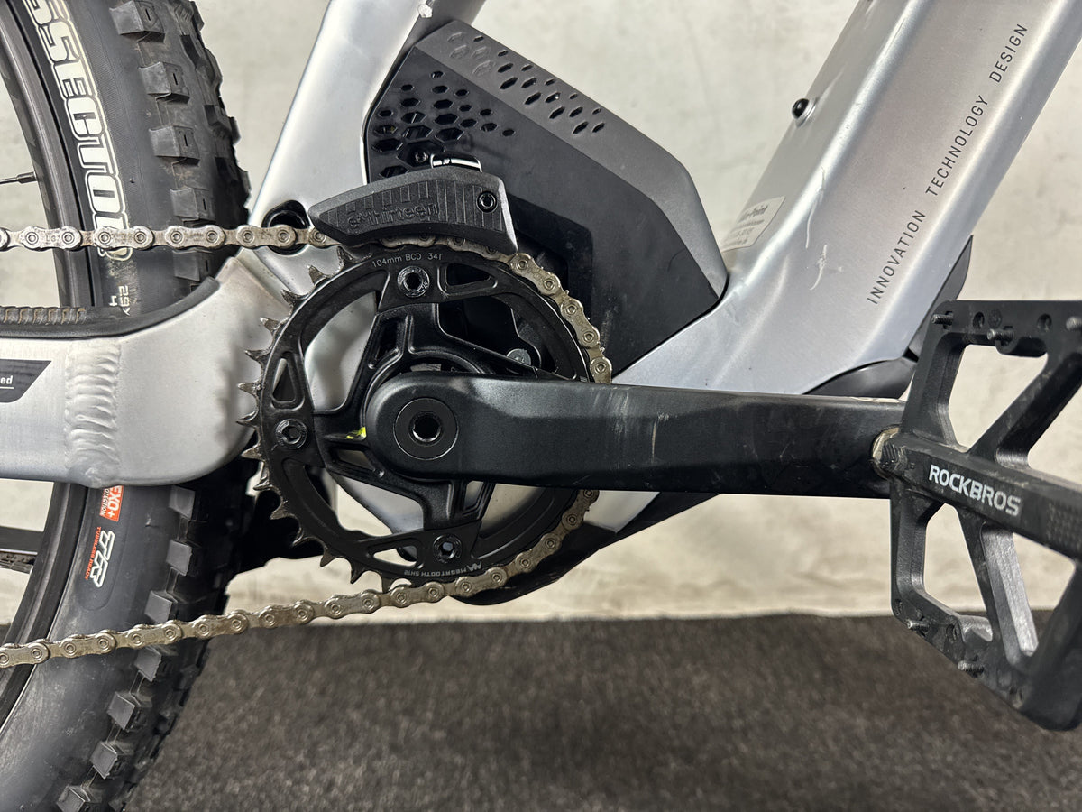 Bifoco — motor_rechts