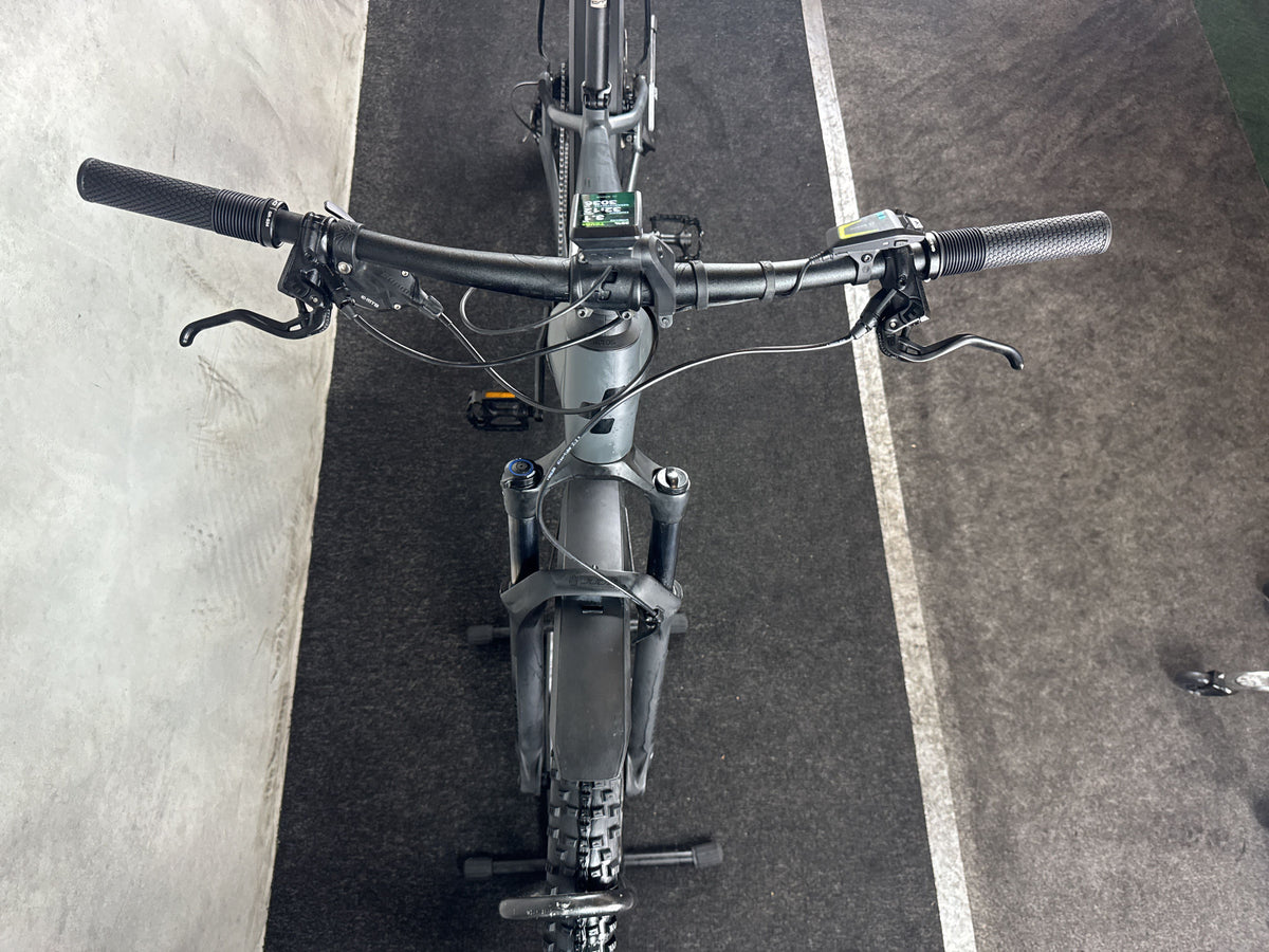 Bifoco — cockpit_von_vorne