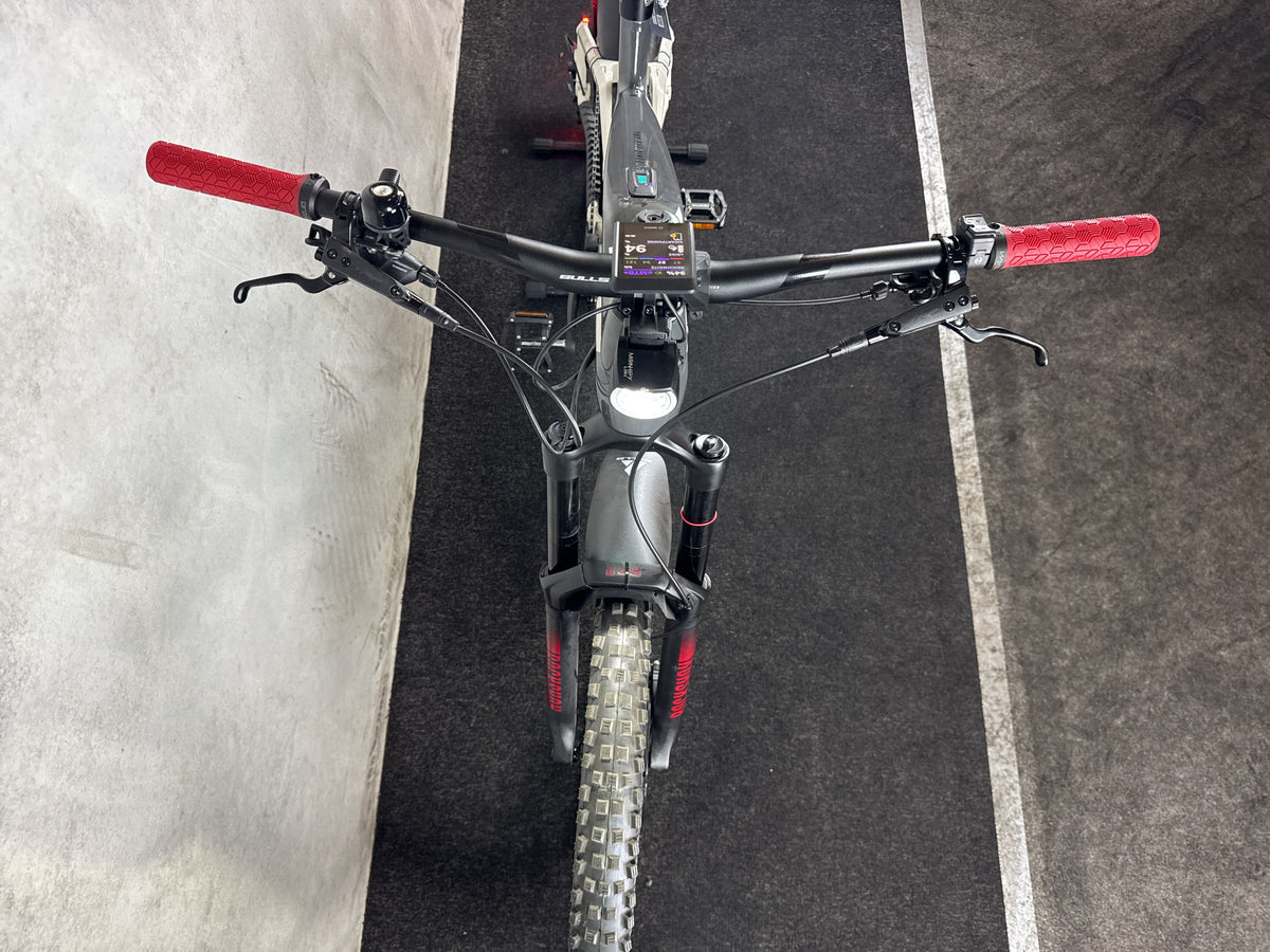 Bifoco — cockpit_von_vorne