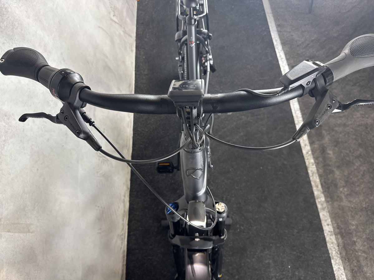 Bifoco — cockpit_von_vorne