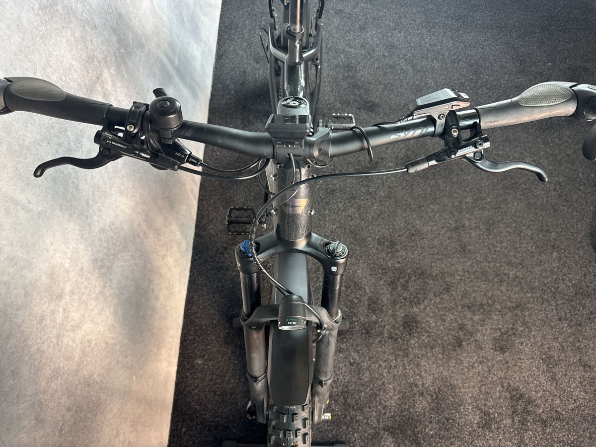 Bifoco — cockpit_von_vorne