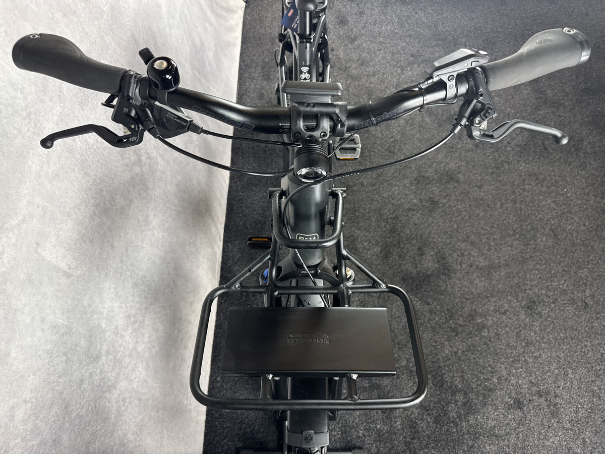 Bifoco — cockpit_von_vorne
