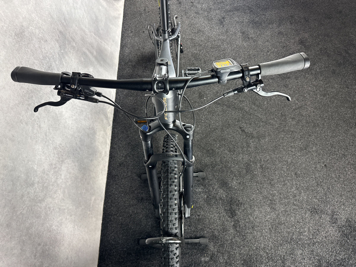 Bifoco — cockpit_von_vorne