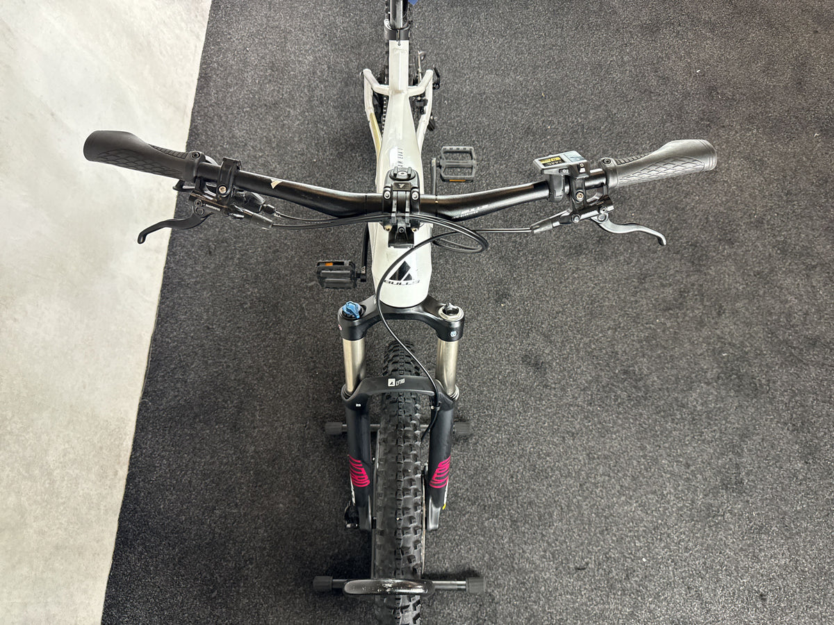 Bifoco — cockpit_von_vorne