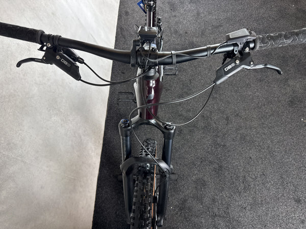 Cube Stereo Hybrid 140 Race 750