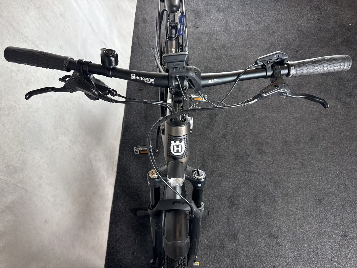 Bifoco — cockpit_von_vorne
