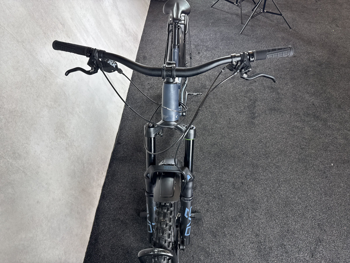 Bifoco — cockpit_von_vorne