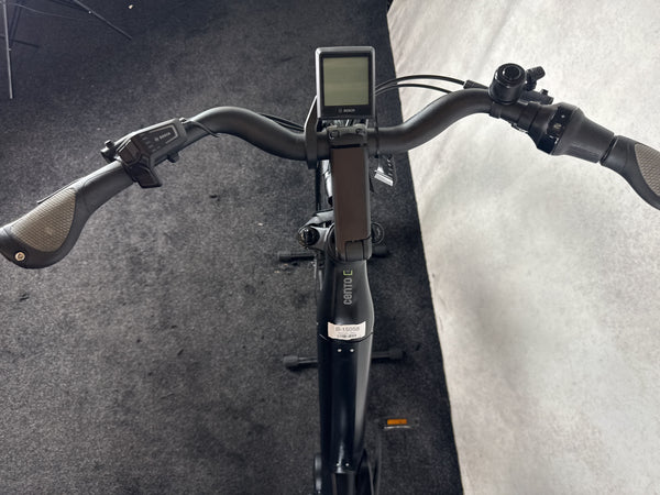 KTM Cento 5 Wave