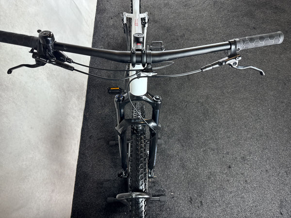 Trek X-Caliber 8