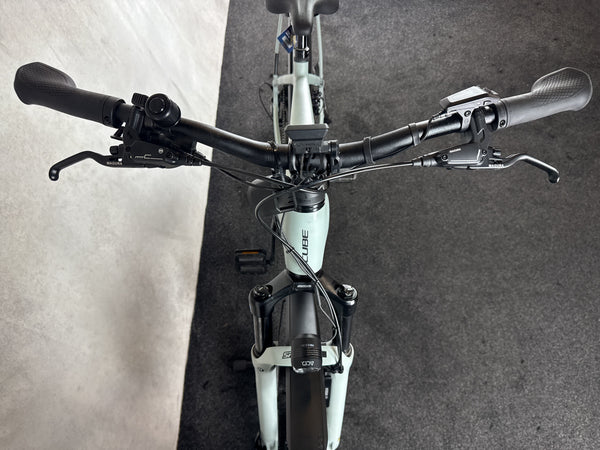 Cube Kathmandu Hybrid EX 800