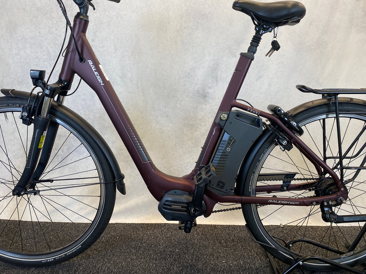 Raleigh Corby 8 2023