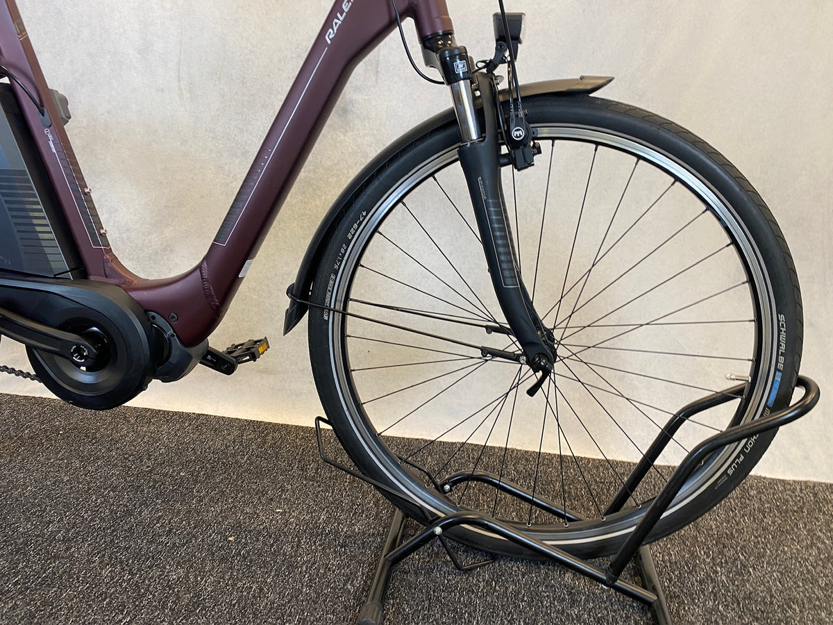 Raleigh Corby 8 2023