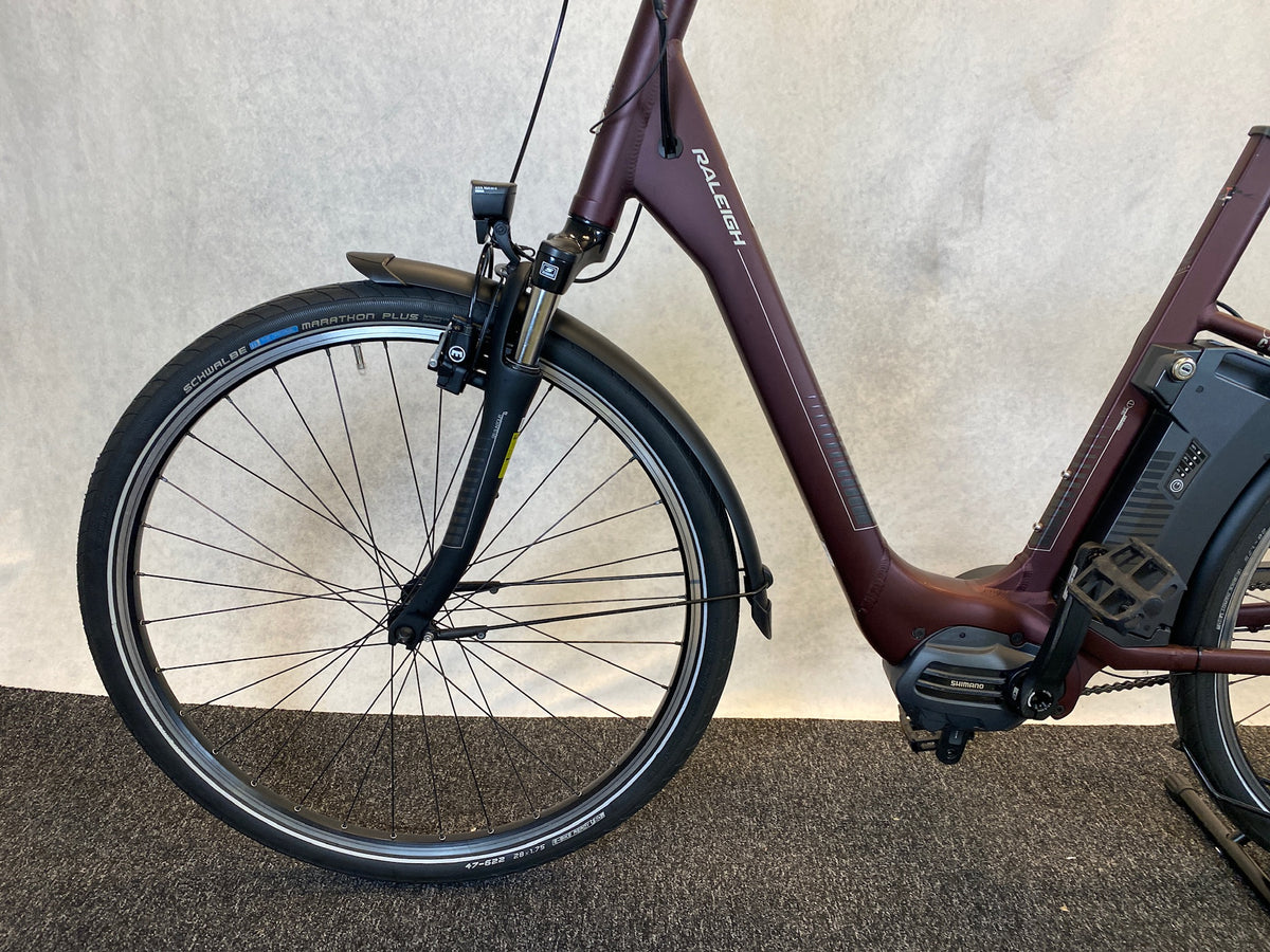 Raleigh Corby 8 2023