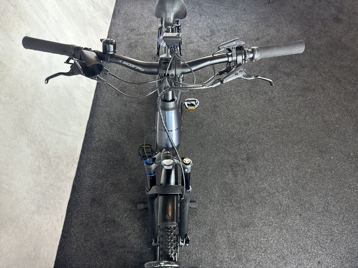 Bifoco — cockpit_von_vorne