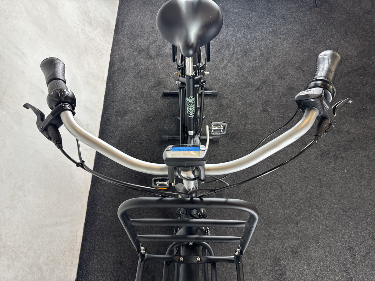 Bifoco — cockpit_von_vorne