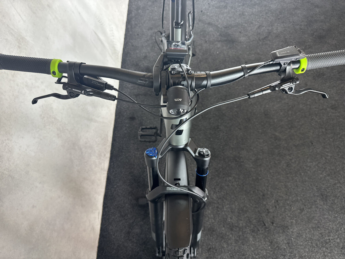 Bifoco — cockpit_von_vorne