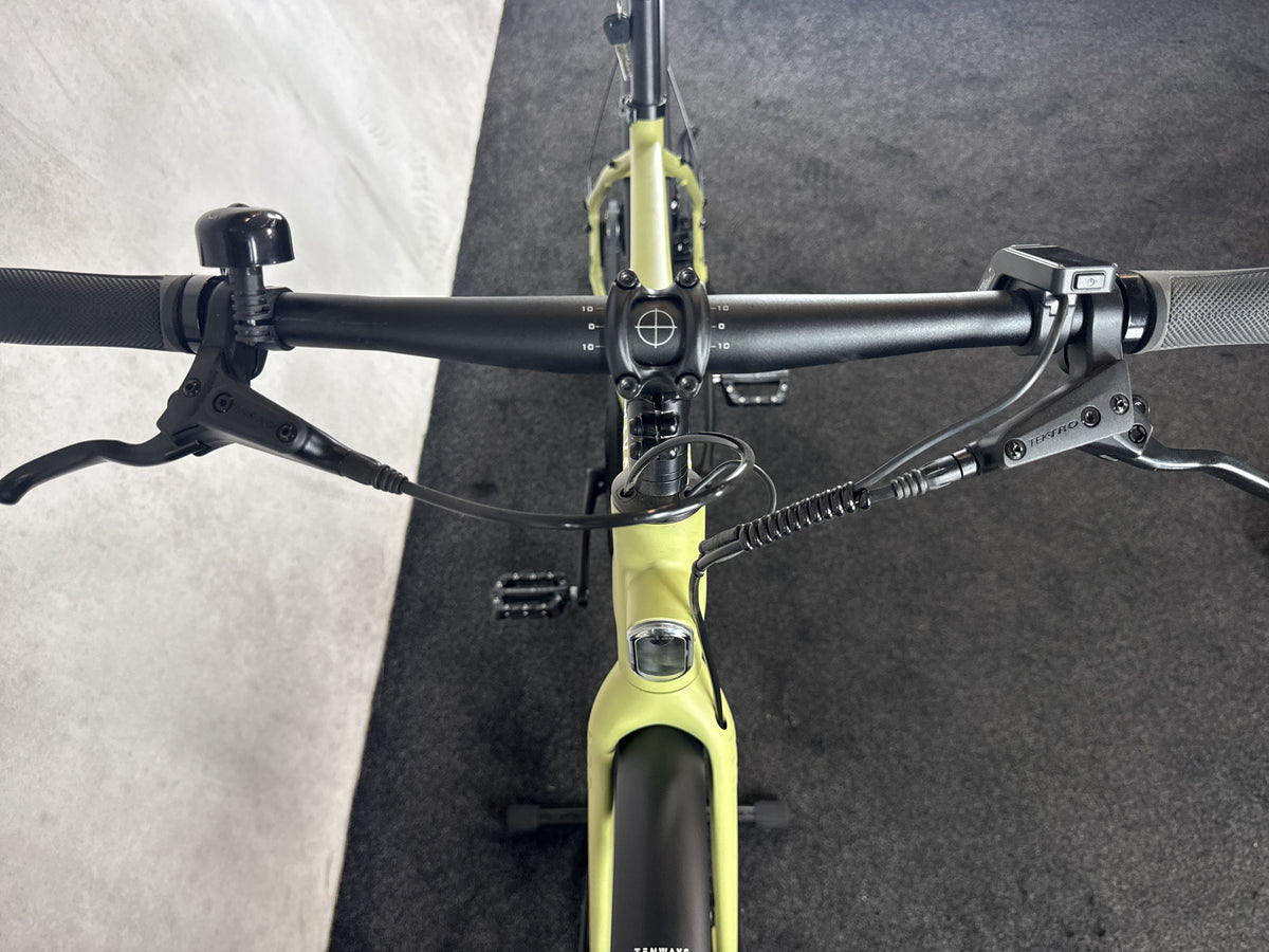 Bifoco — cockpit_von_vorne