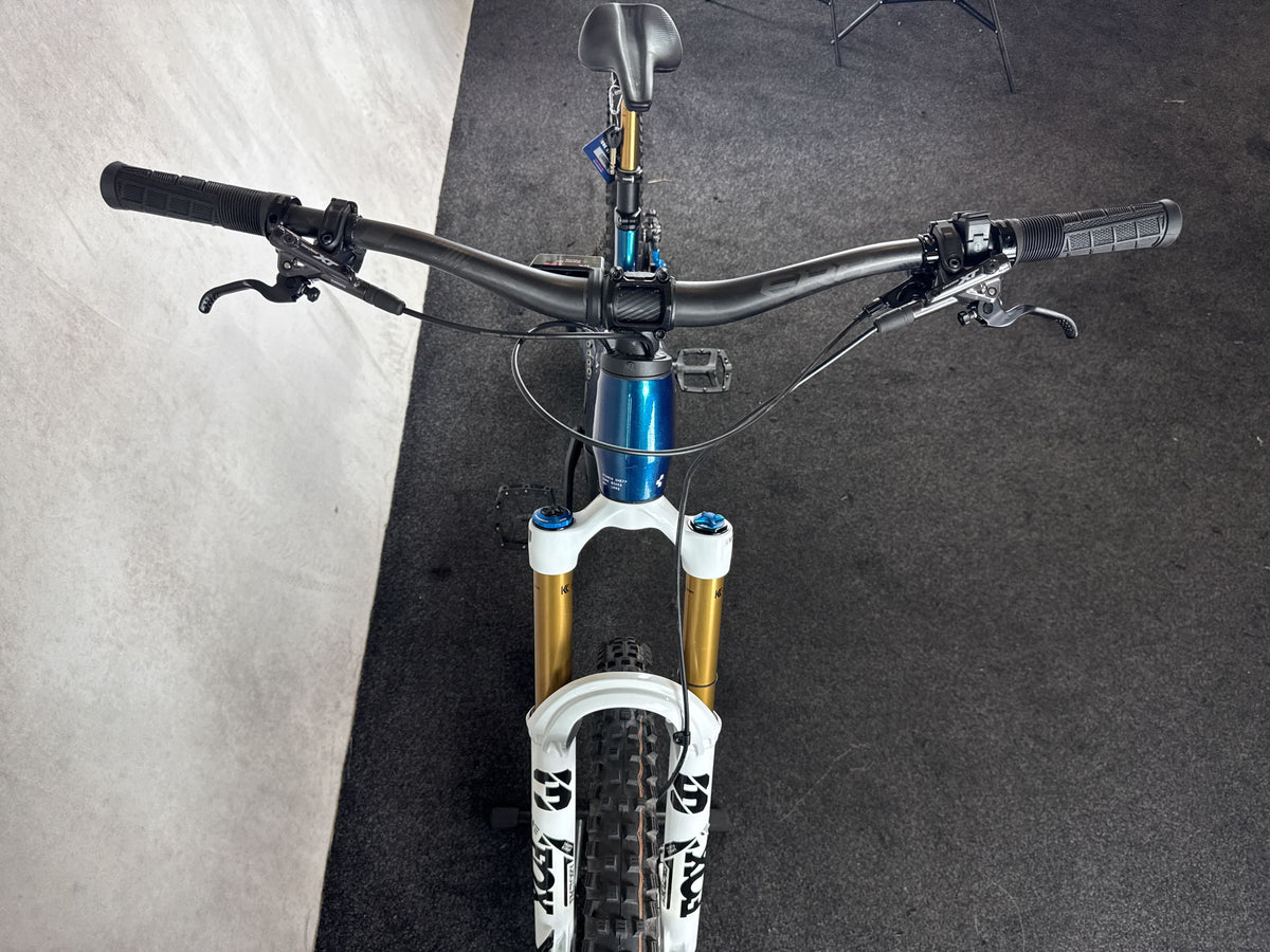 Bifoco — cockpit_von_vorne